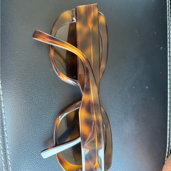 Warby Parker Vilma Brown Tortoise Sunglasses - Picture 2 of 4